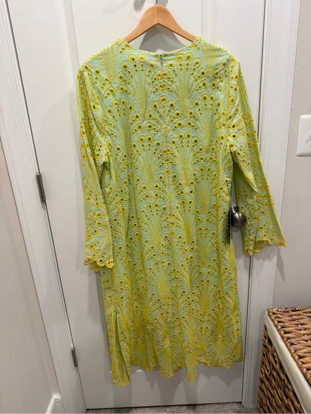 Tuckernuck Mint and Mimosa Eyelet Jamie Dress Sz XL - Picture 5 of 5
